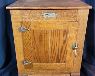 "Tall Pines & Great Finds" in Augusta, GA Starts Closing Mon 4/3 8pm. Pickup: Tue 4/4 1-6pm. Please click here to see more photos, descriptions, and current bids:&nbsp;https://ctbids.com/estate-sale/20911