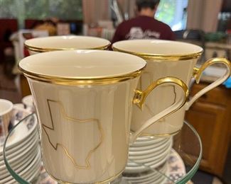 Lenox Texas gold rimmed coffee cups mugs