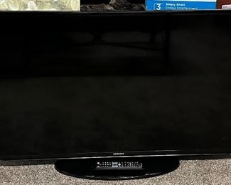 Samsung 48" Flat Screen UN48EH5300F
