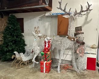 Christmas Tree; Christmas Lighted Lawn Decor