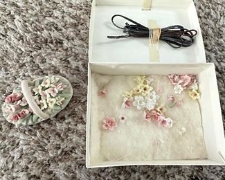 Lladro Extra Basket and Flower Pieces