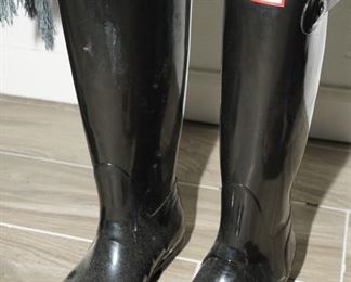 Black Hunter rain boots-size 6