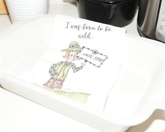 Sur la table casserole dish