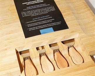 Zulay bamboo cheese board with knives-never used