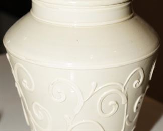 Global Views Italian lidded urn