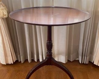 1938 FriendPiper Studios No. 4647 Table