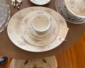 26 pieces Haviland Apple Blossom 