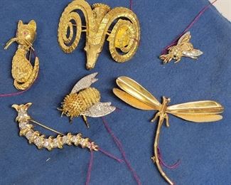 14k and 18k animal brooches