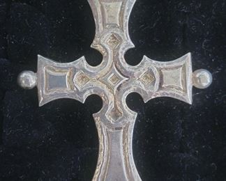 Large retired James Avery cross