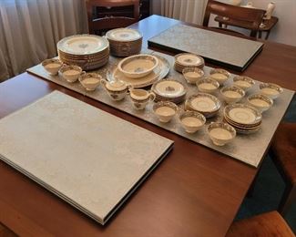 Lenox ''Autumn'' China