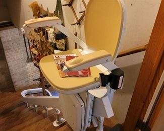 Acorn Stair Lift (Works Great!)