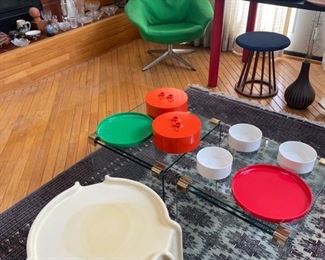 Heller serving bowls/Kartell three legged stool