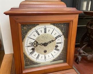 Linden triple chime mantle clock 