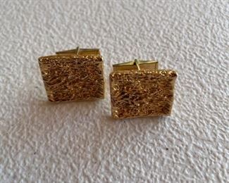 14kt gold cufflinks 