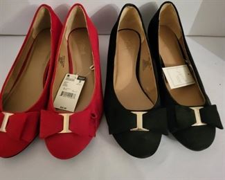 New Jaclyn Smith Suede Shoes 2 Pair