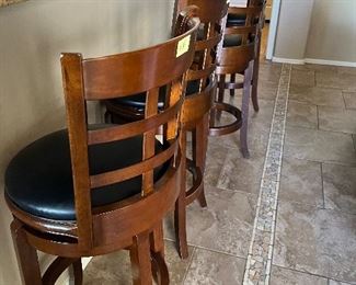 4 barstools 