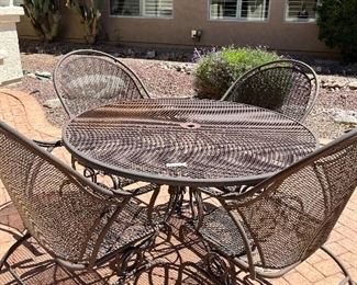 42 in round patio set