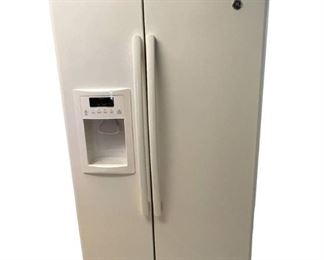 GE Side by Side Refrigerator