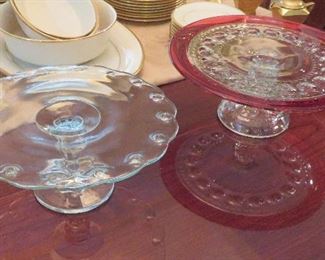 Cake stands