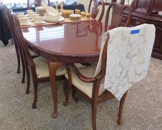 Thomasville dining furniture