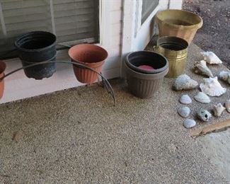 Planters, shells, coral