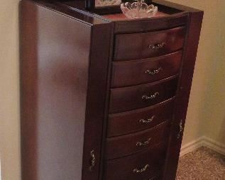 Jewelry armoire
