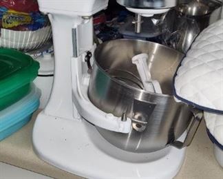 Kitchen aid stand mixer