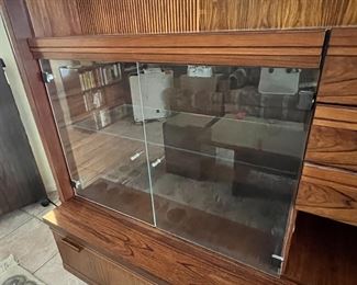 MCM Bukenberger Mobler Rosewood Wall Unit Modular Shelf System	81x121x123in	HxWxD