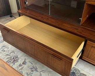 MCM Bukenberger Mobler Rosewood Wall Unit Modular Shelf System	81x121x123in	HxWxD