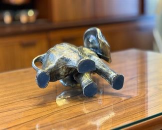 8in Metal Elephant Sculpture 	8.5 x 8 x 6.5in	HxWxD
