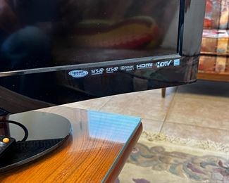 Vizio 37in 1080p 60Hz LED-LCD HDTV TV	24.5 x 36in	HxWxD
