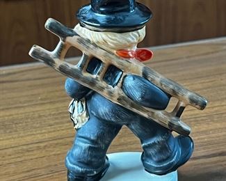 Vintage Hummel Goebel Chimney Sweep KF40 Figurine	5.5 inches high.	
