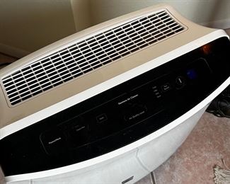 Kenmore 251.85450.900 Air Cleaner	22.5 x 19 x 12in	HxWxD
