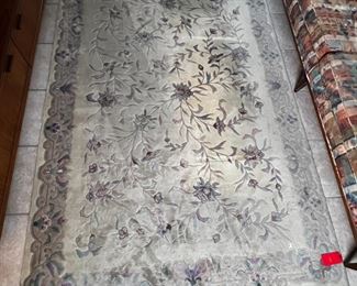 Wool Pile Area Rug	70 x 108in 	
