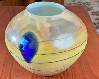 Artist Made Glass Pot/Vase	8.25 x 9.5in diameter.	
