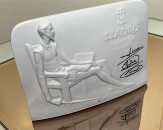 Lladro Collectors Society Signed Plaque Don Quixote 	4.25 inches high.	
