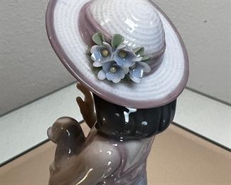 Lladro Figurine Elizabeth Girl With Puppy Dog #5645	8 inches high	
