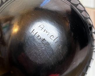 Amelia Hdez Mata Ortiz Blackware Pot Native American Pottery Black	6in H x 6in Diameter	
