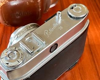 Kodak Retinette IB with Rodenstock Reomar 45mm f/2.8 Lens	4x6x3.5in	HxWxD
