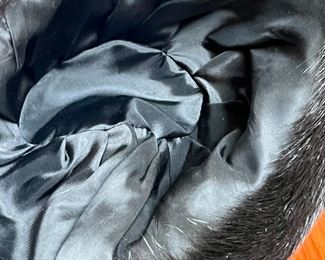 Vintage Black Mink Fur Hat	Size unmarked 7in Diameter	
