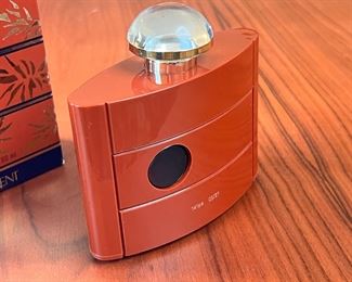 Yves Saint Laurent YSL Opium 4 oz/120 ml Eau de Toilette EDT Perfum	4.5in h	
