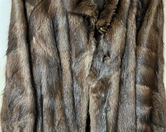 Vintage Brown Sable Fur Coat	Unmarked fits like Medium	
