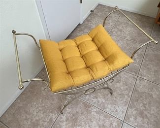 Vintage Gold Vanity Seat Chair	23 x 26.5 x 15in	
