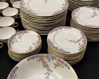 63pc Hutschenreuther&nbsp;Vernon China Set Dinnerware 	63 piece set	
