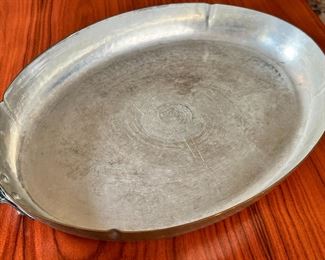 Swiss Made Stockli Netstal Hammered Copper Fish Frying Pan Oval Sauté Skillet	21 x 9.5 x 2.5in	HxWxD
