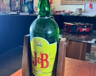 J&B Scotch LARGE Bar Display Bottle Tilt And Pour&nbsp;Cradle 	21 x 8 x 6in	HxWxD
