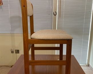 Teak Danish Modern Ansager Mobler Table w/ 4 Benny Lindén Chairs Linden	30 x 35.5 x 35.5in	HxWxD
