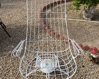 Vintage Homecrest Riviera High-back Swivel Rocker Wire Patio Chair 	40 x 29 x 28in	HxWxD
