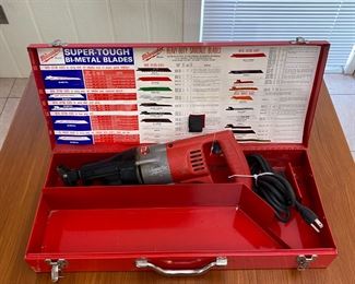 Milwaukee 6508 Corded Reciprocating Sawzall	Case: 5x23x10in	
