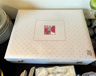 60pc WMF Tafelbesteck Paris Silverware Silver Plated Flatware Set 	Box: 5 x 17.75 x 14in	HxWxD
